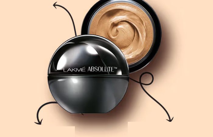 Lakmē Xtraordin-airy Mattereal Mousse Foundation  